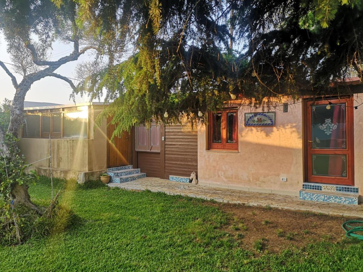 Villa Girasole Монтерони ди Лече Екстериор снимка