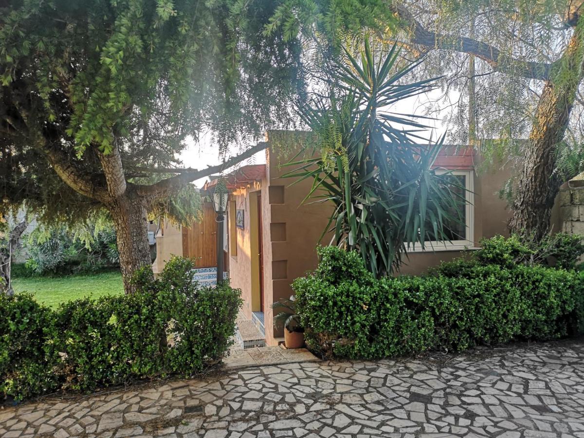 Villa Girasole Монтерони ди Лече Екстериор снимка