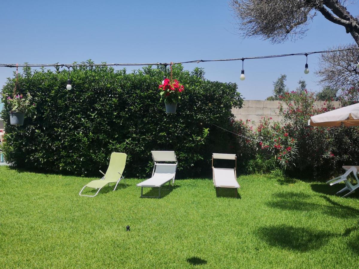 Villa Girasole Монтерони ди Лече Екстериор снимка