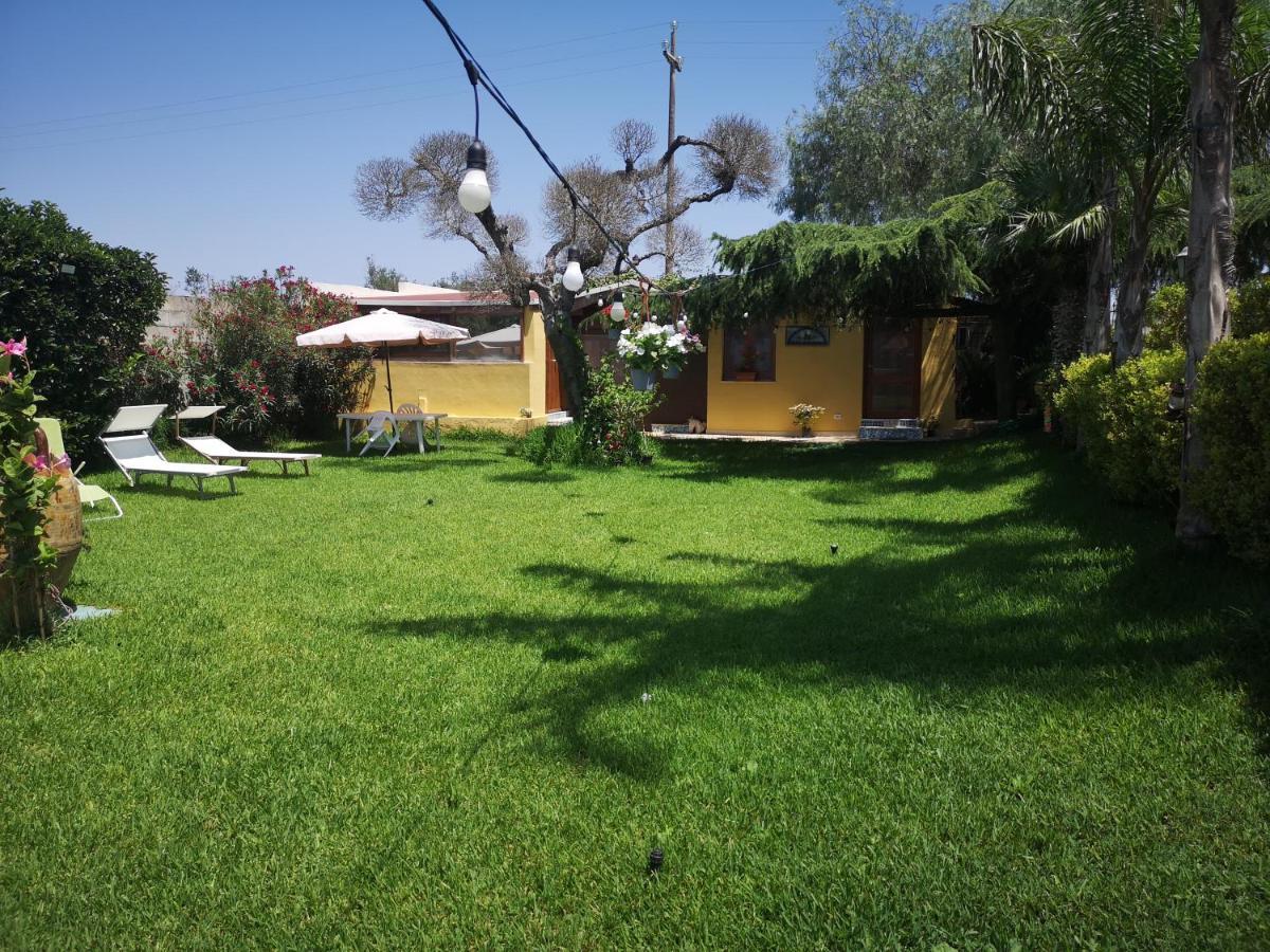 Villa Girasole Монтерони ди Лече Екстериор снимка